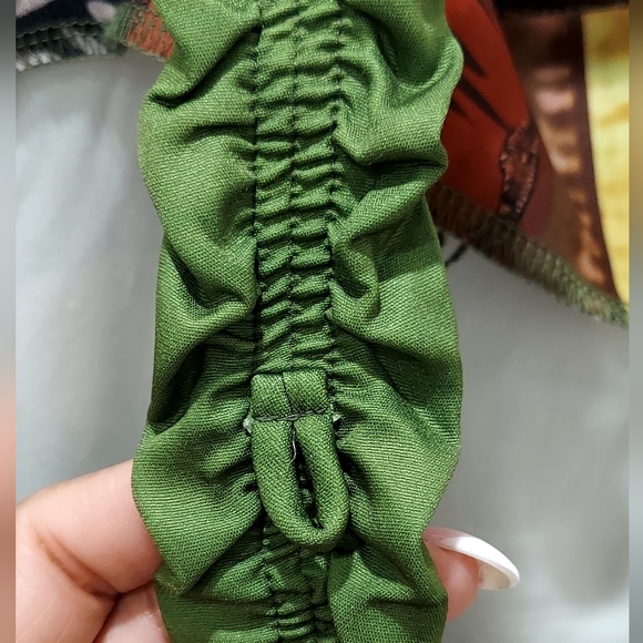 Multi-colored Patchwork design jumper (SOLD SEPARATELY @ 60$) - Picture 3 of 11